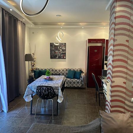 Renovated Flat With Acropolis View Apartment Athens Exterior photo